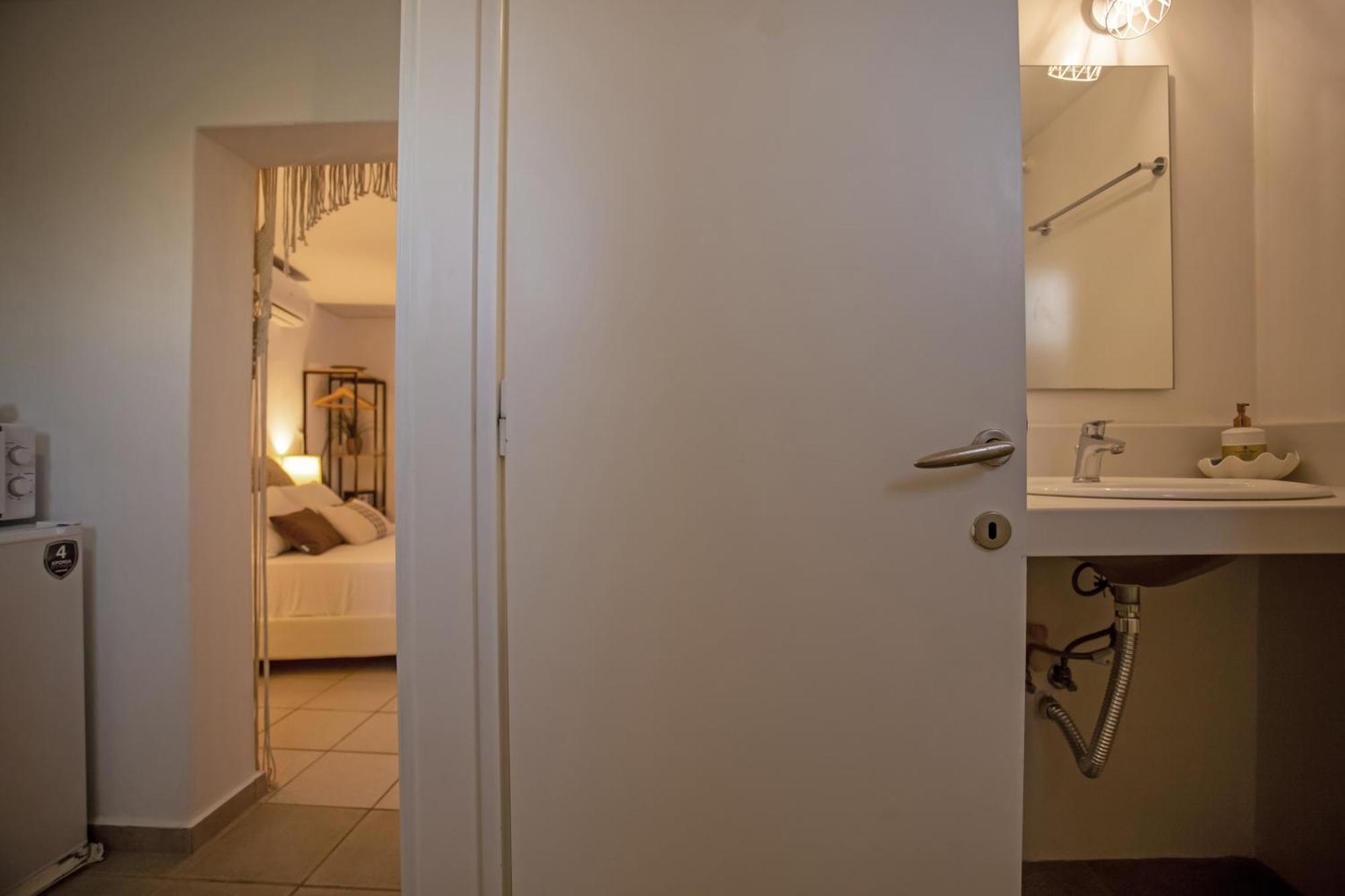 Sing And Blossom Accommodation Mykonos Town Εξωτερικό φωτογραφία