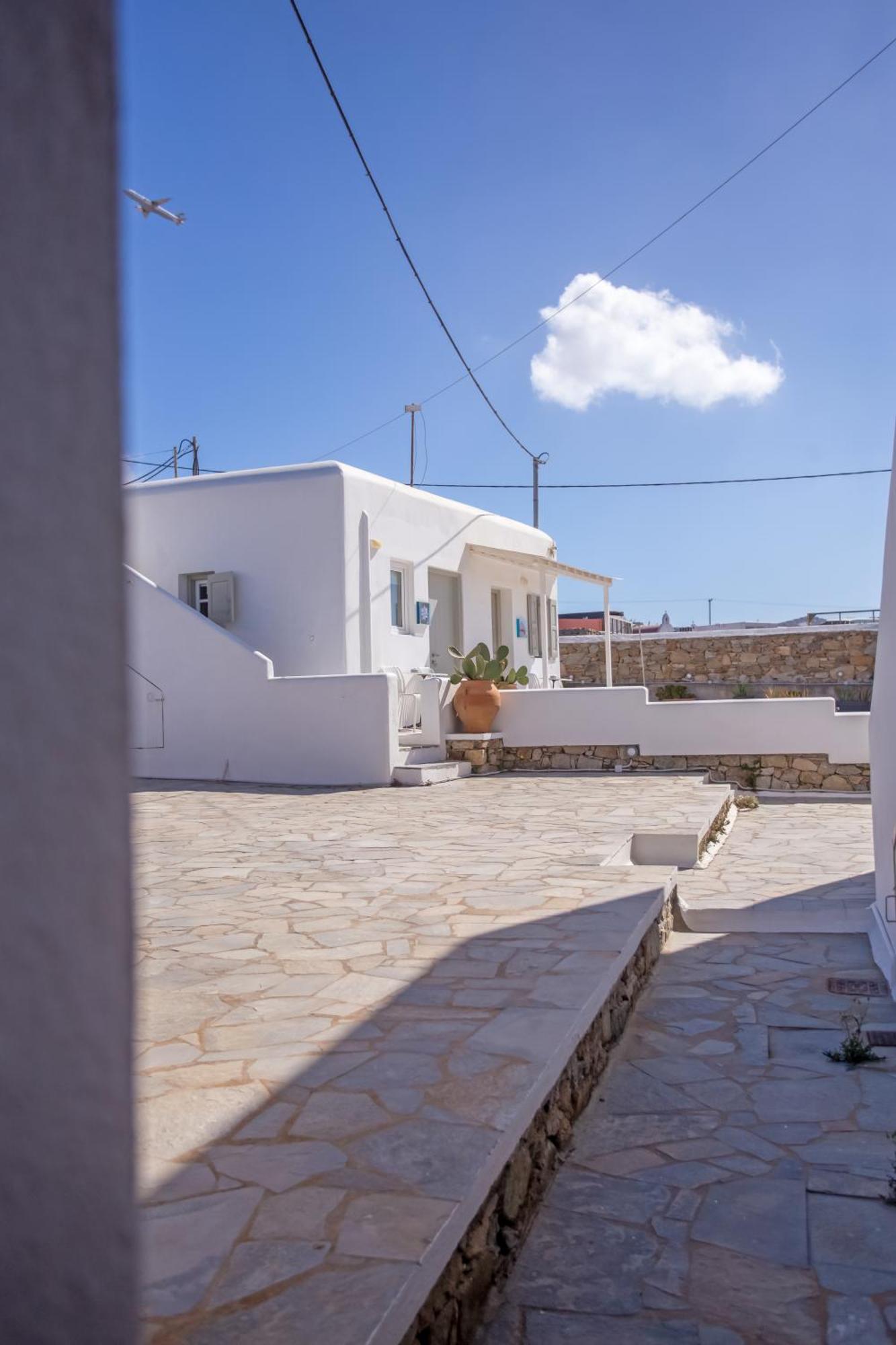 Sing And Blossom Accommodation Mykonos Town Εξωτερικό φωτογραφία