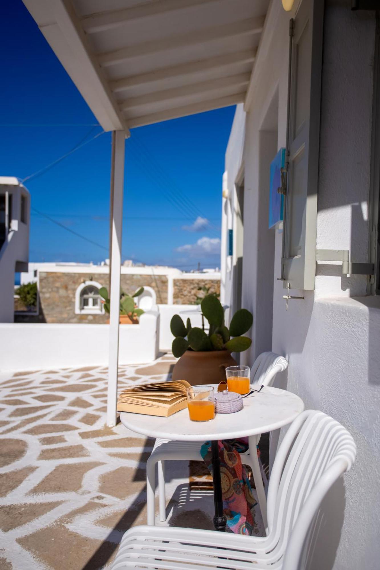 Sing And Blossom Accommodation Mykonos Town Εξωτερικό φωτογραφία